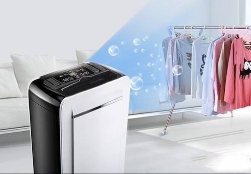 室內濕滑，干爽全靠它